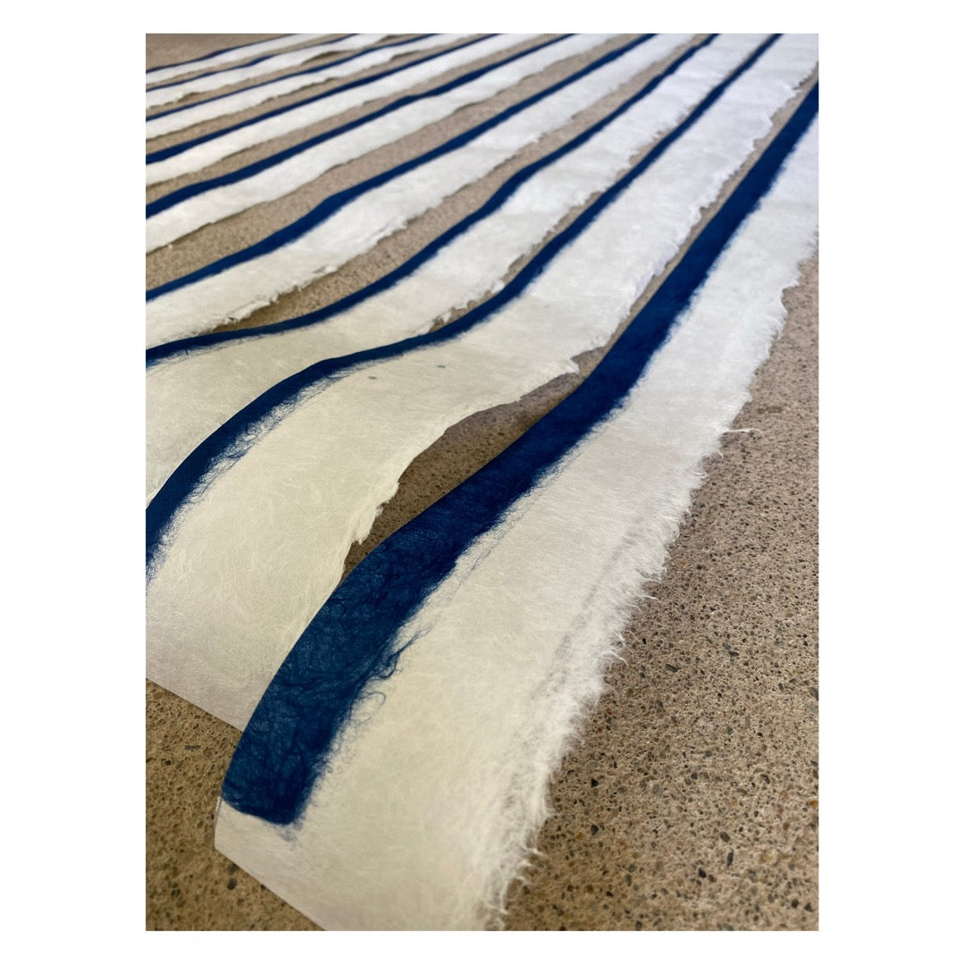 Cutting of Echizen handmade sliding door paper