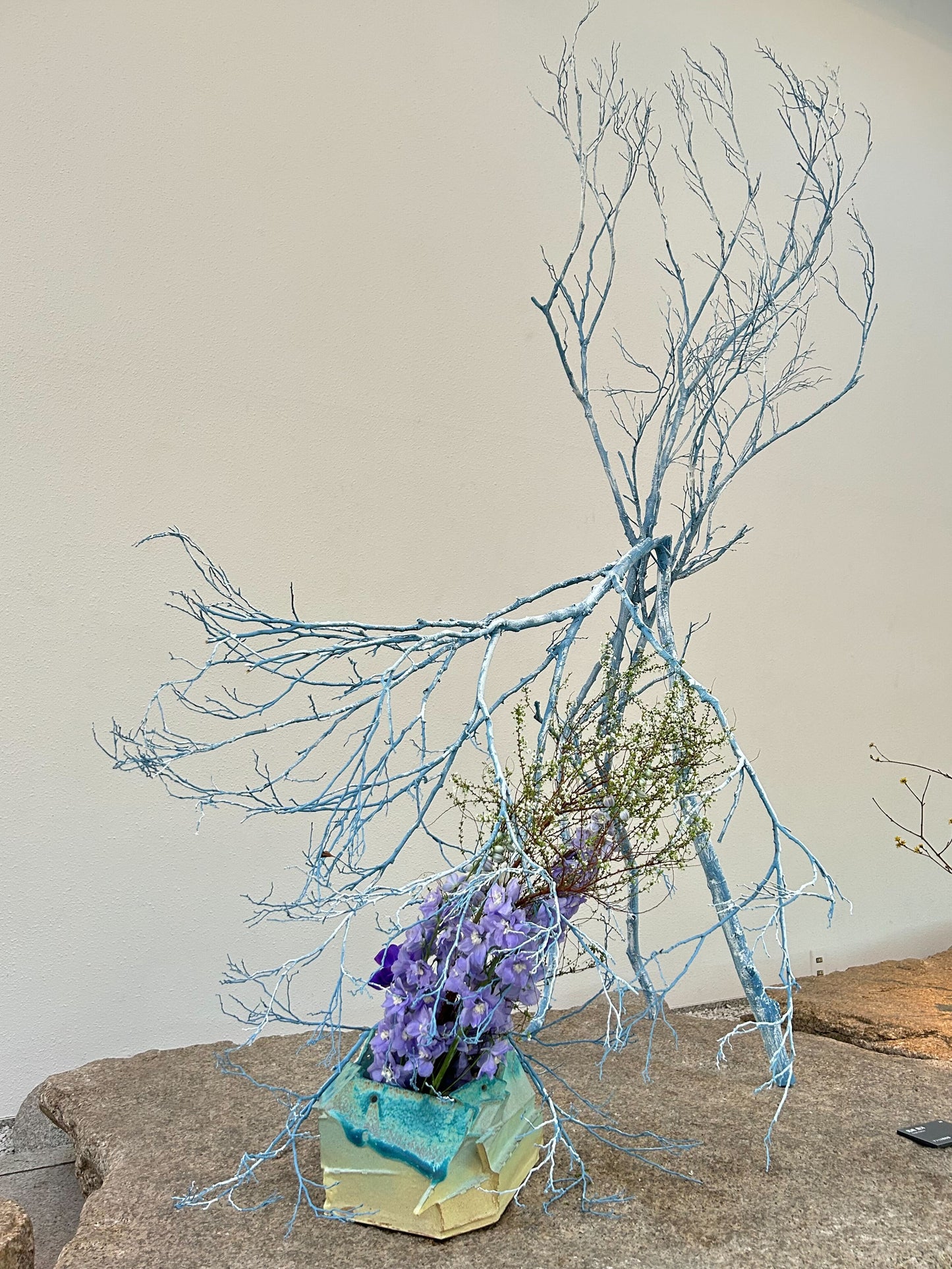 Sogetsu Pottery Studio's unique piece "Ketsuyo"