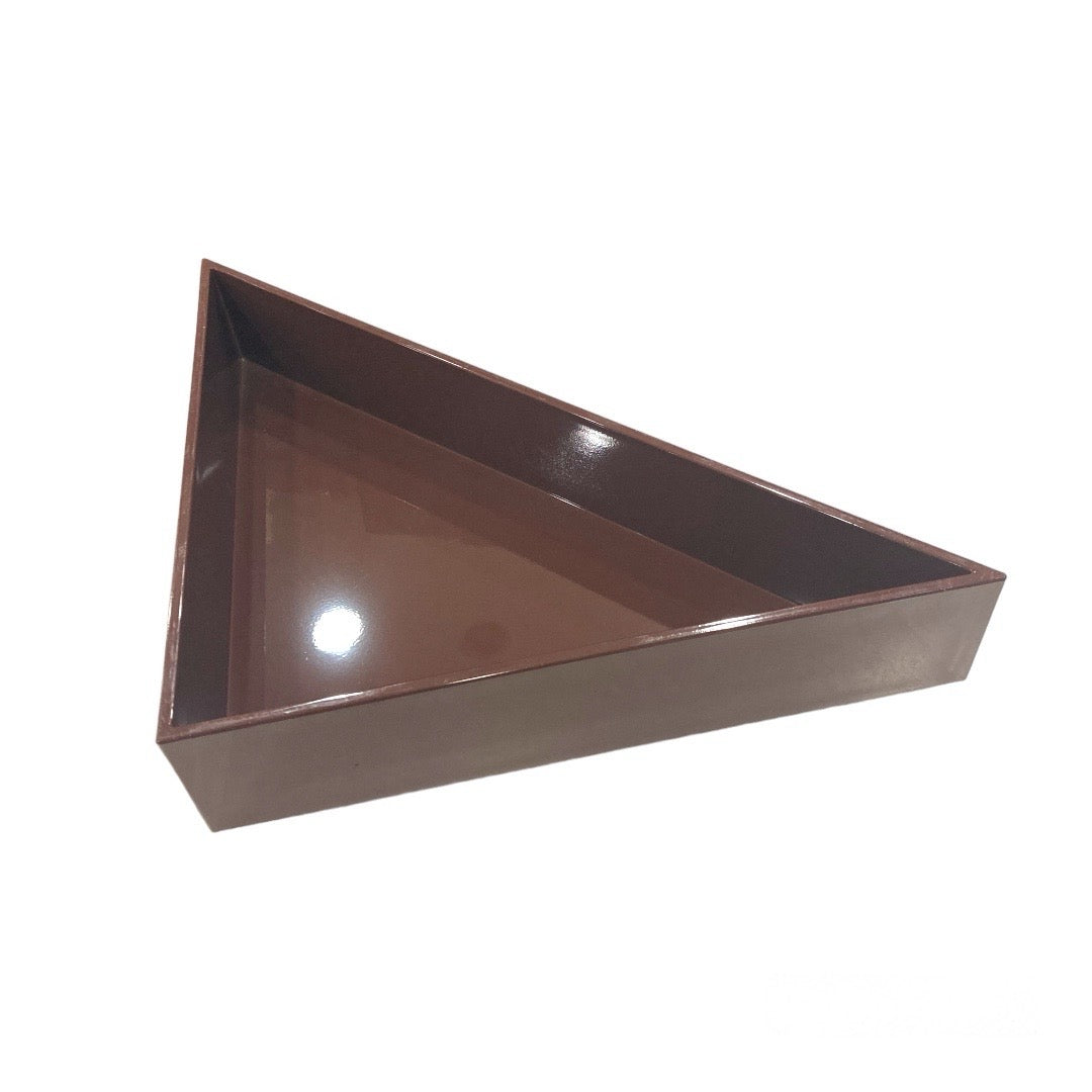 Triangle (plastic basin)