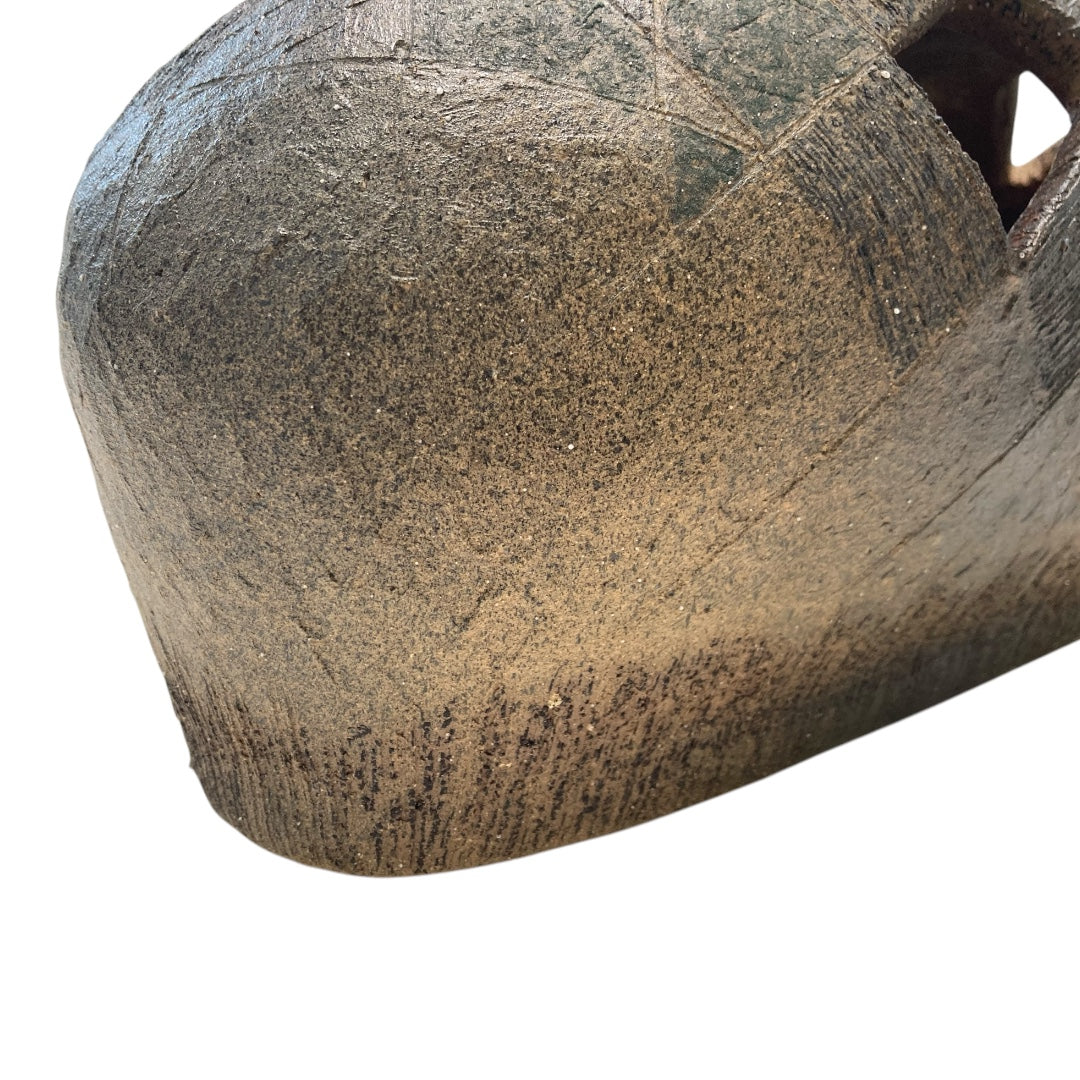 Sogetsu Pottery Studio's unique piece "Yomogi"