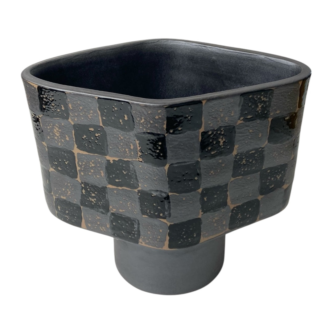 Black checkered pattern