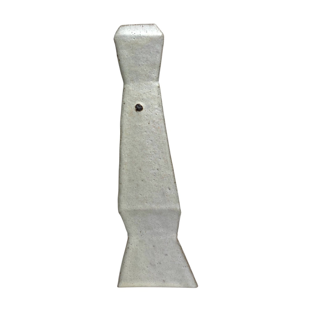 Sogetsu Pottery Studio's unique piece "White Tower C"