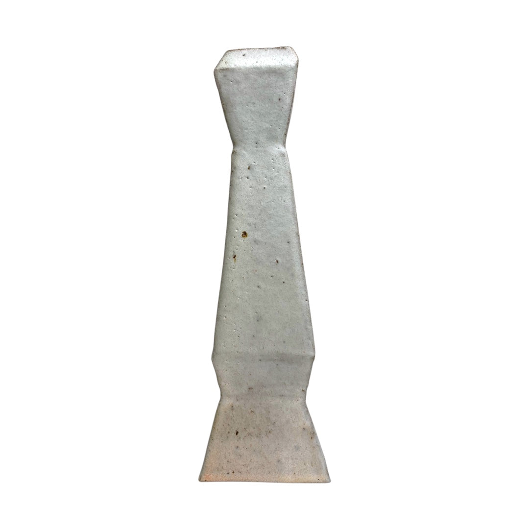 Sogetsu Pottery Studio's unique piece "White Tower C"
