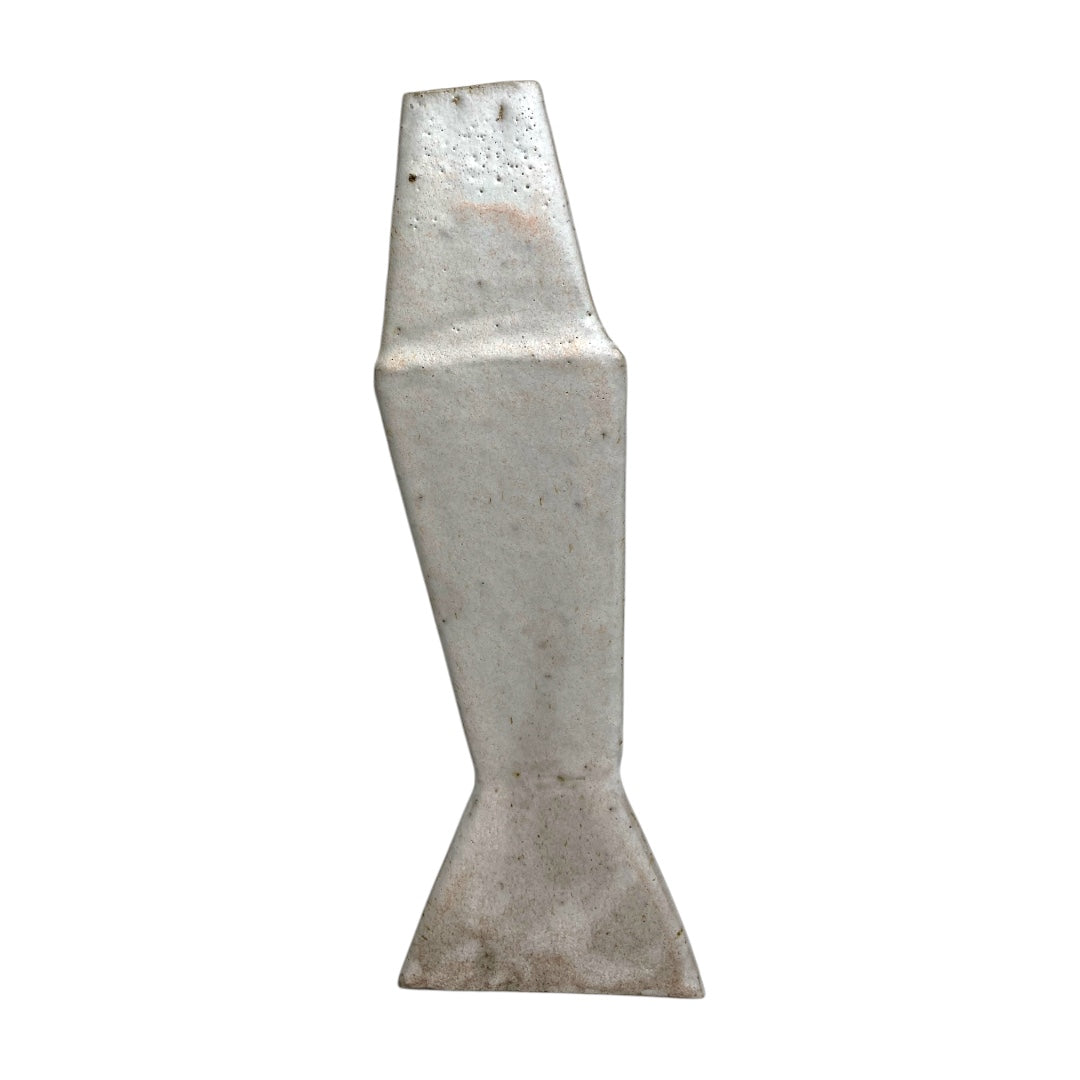 Sogetsu Pottery Studio's unique piece "White Tower D"