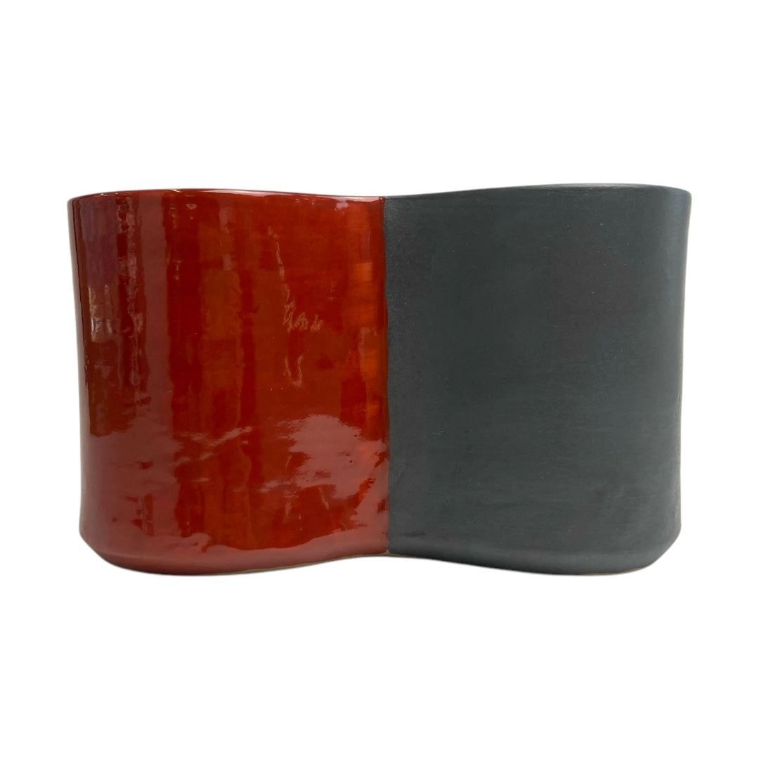 Black mud and red∞
