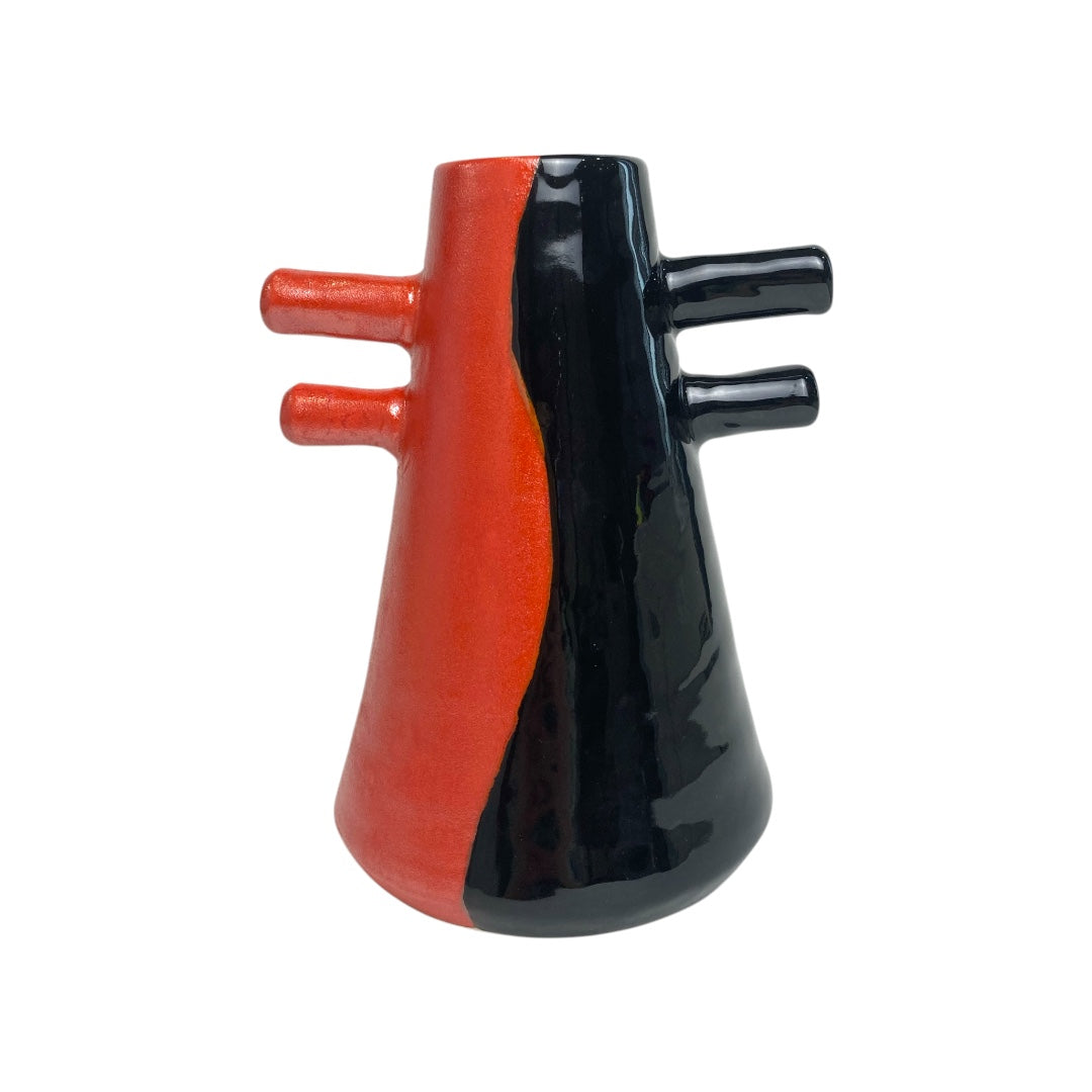 Four-handed red and black