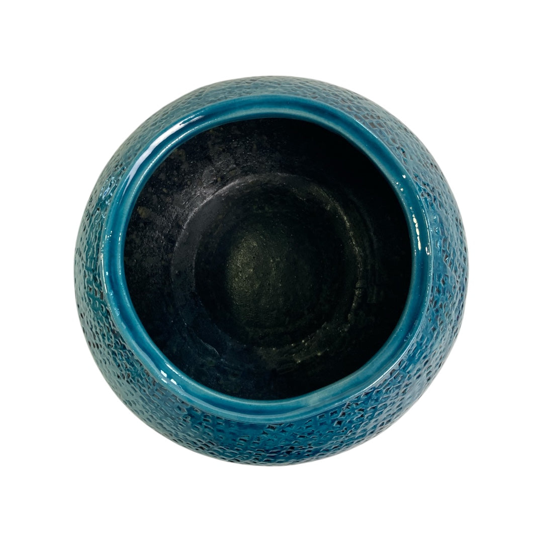 shallow blue pot