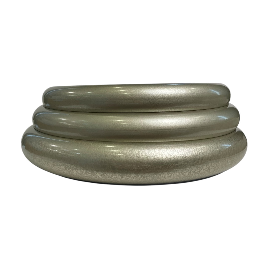 Silver round water basin