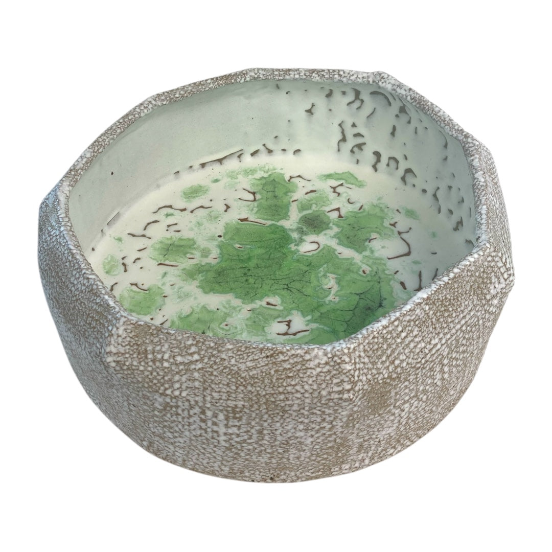 Sogetsu Pottery Studio's unique "Polygonal Water Vinyl"