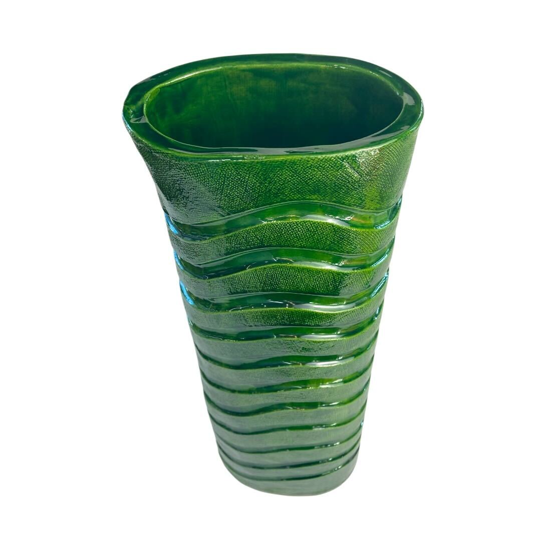 Green curve