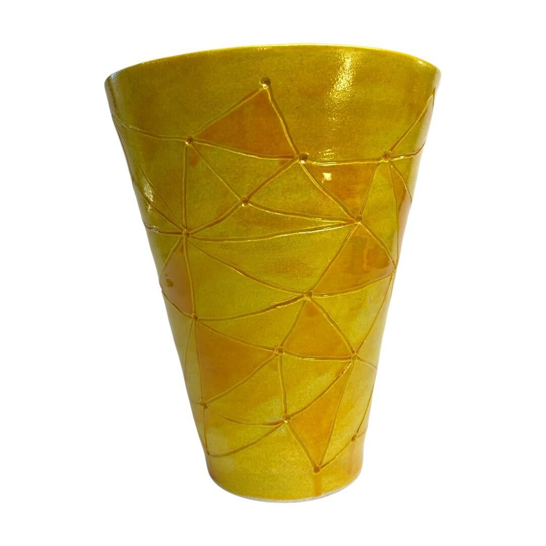 yellow color