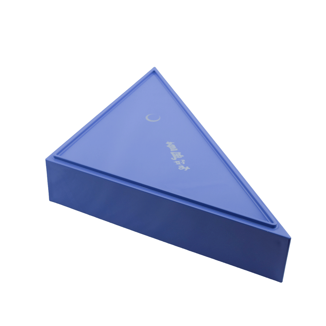 Triangle (plastic basin)