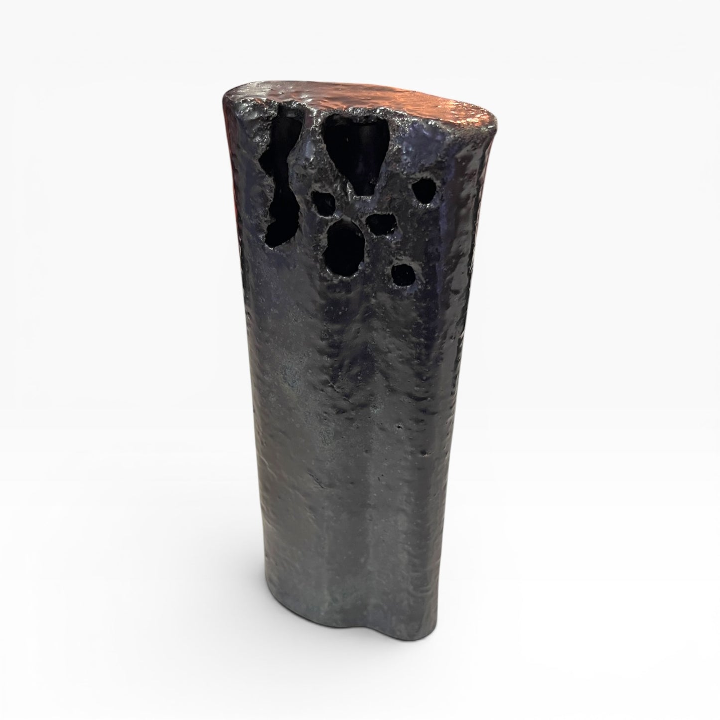 Charcoal, freestanding