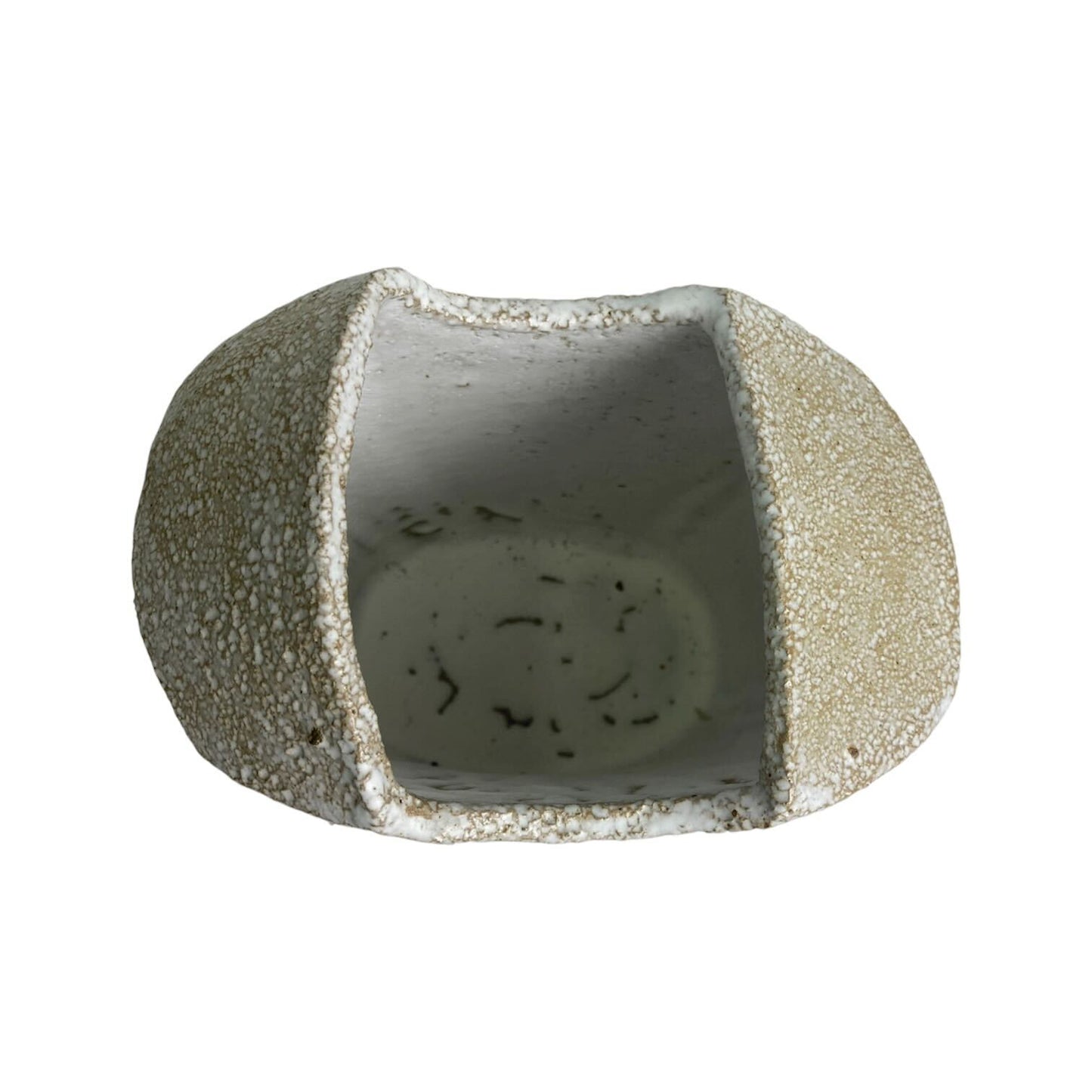 Sogetsu Pottery Studio's unique piece "shiro"